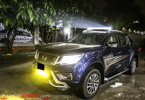 Xe Ban Tai Nissan Navara Nang Cap Led Stedi 2.jpg
